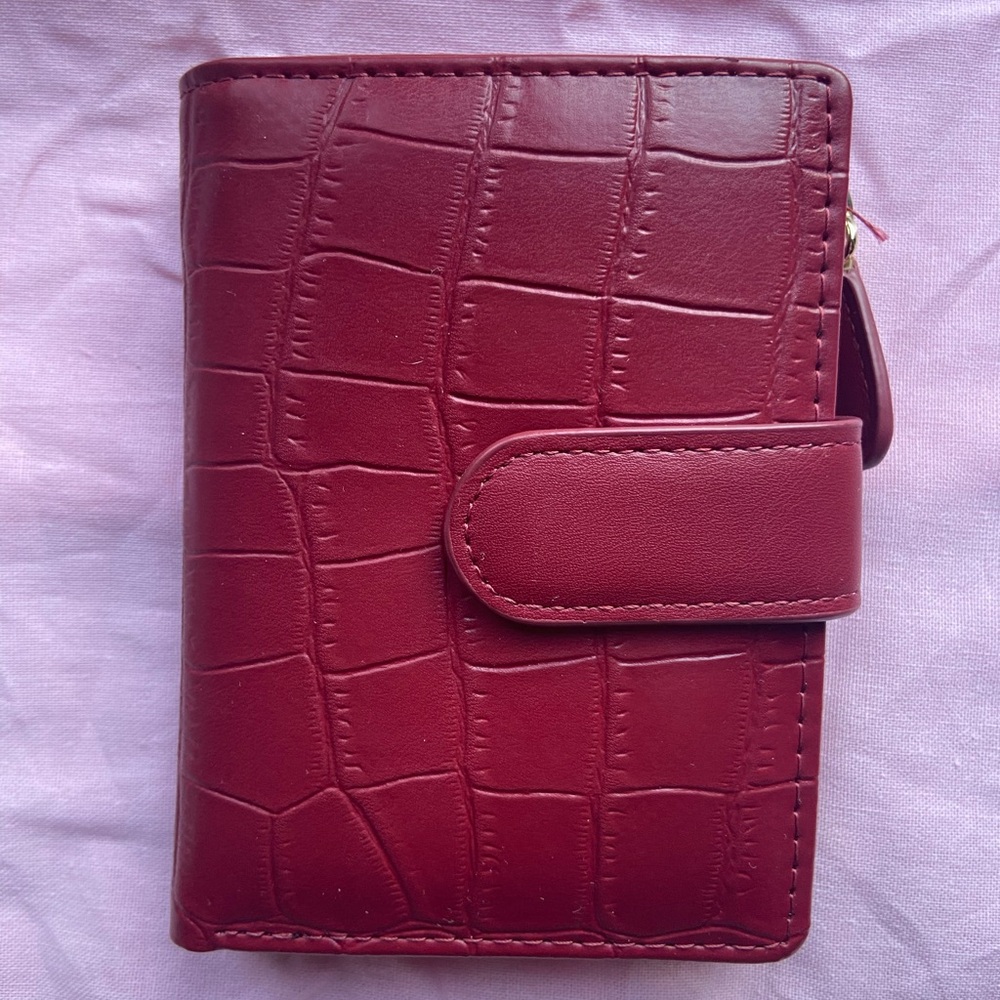Simon’s Burgundy red Croc-Embossed faux leather Wallet